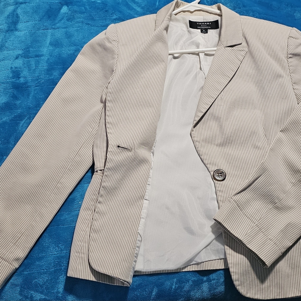 Tahari ASL Cream Pinstripe Blazer